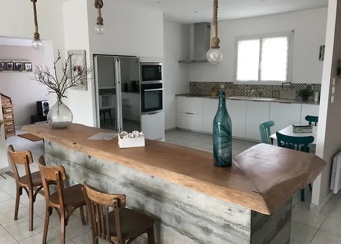 Hébergement de vacances Eli&lou Avec Piscine