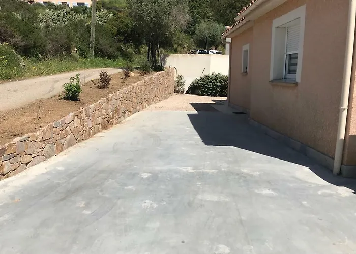 Eli&lou Avec Piscine Alata