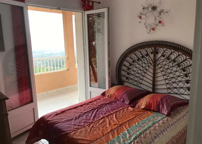 Eli&lou Avec Piscine Vakantiehuis *